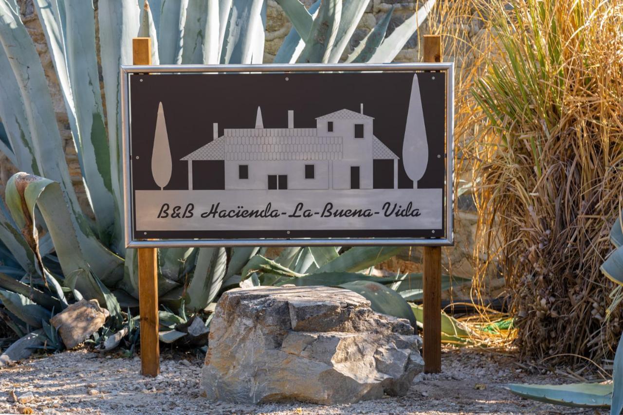 Hacienda La Buena Vida B&B En Appartementen Algarinejo Exterior photo
